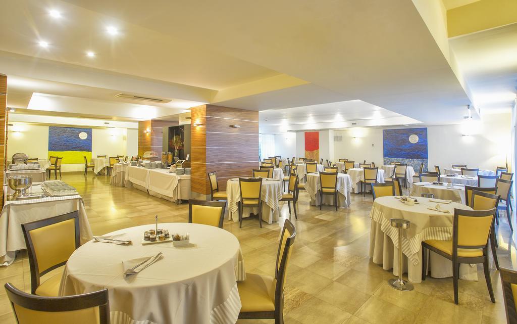 Virgilio Grand Hotel Сперлонга Екстериор снимка