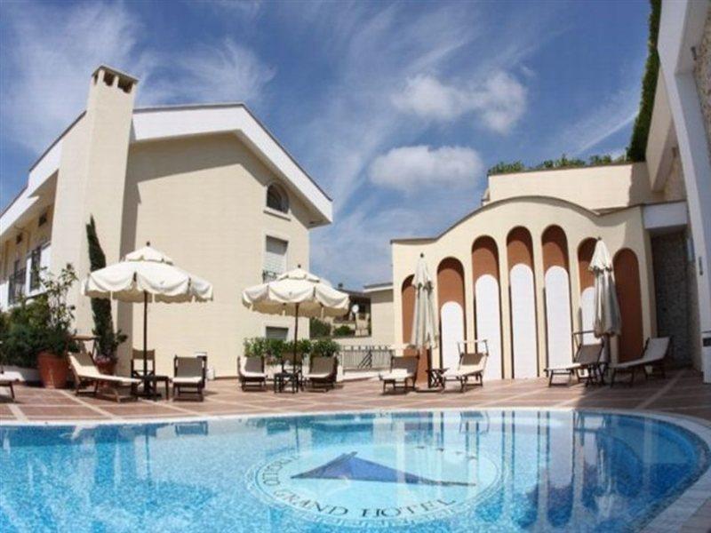 Virgilio Grand Hotel Сперлонга Екстериор снимка