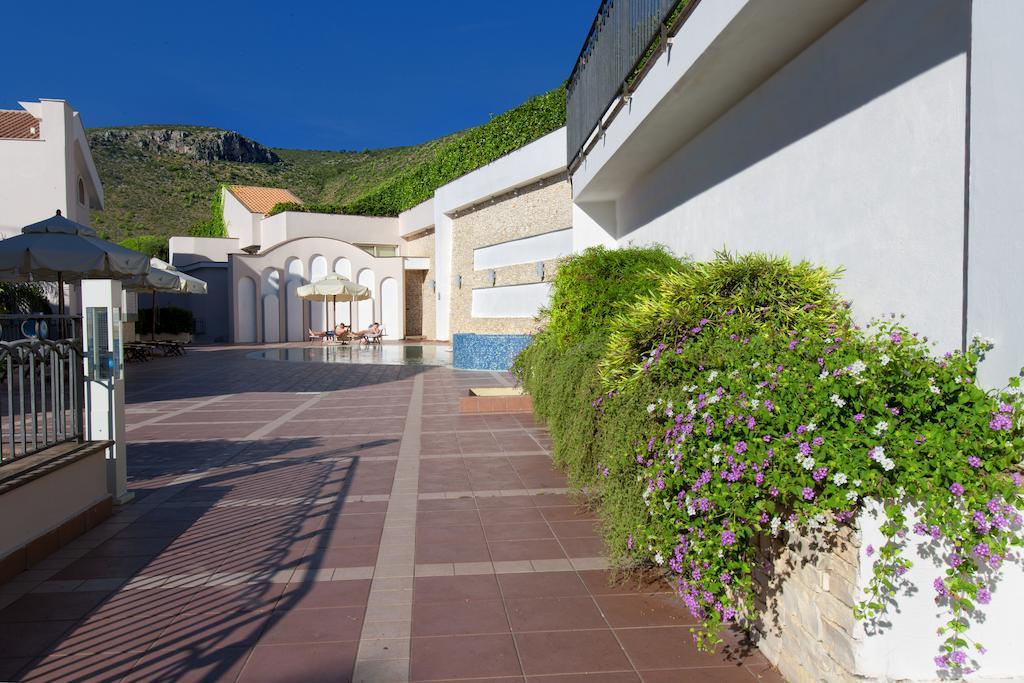 Virgilio Grand Hotel Сперлонга Екстериор снимка